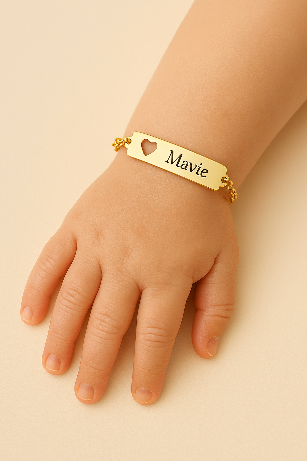 Pulseira Coração Vazado - Banhada a Ouro 18K